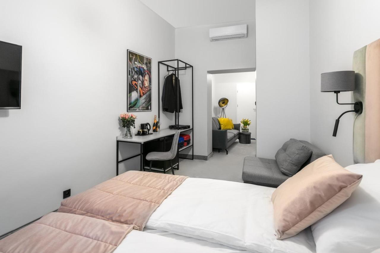 Old Town Residence Aparthotel Cracovia Esterno foto